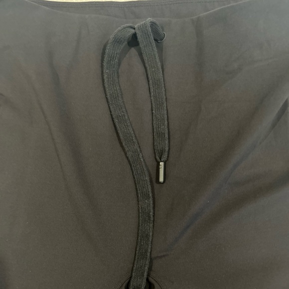 Lululemon sz 12 draw string sleek day or night stretch trouser. - Picture 2 of 4